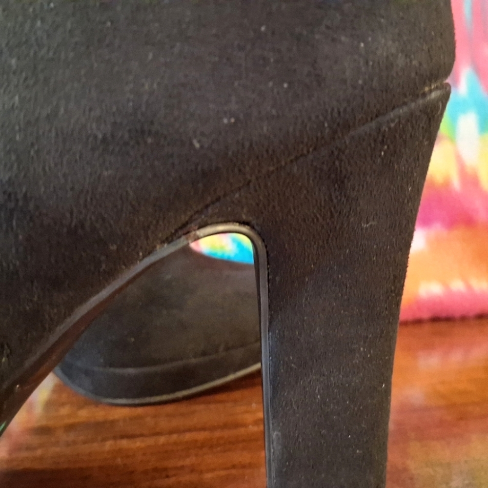Impo Black Suede Leather Ankle Boots Side Zipper Heeled Silver Buckle Accent 10 - Picture 8 of 14